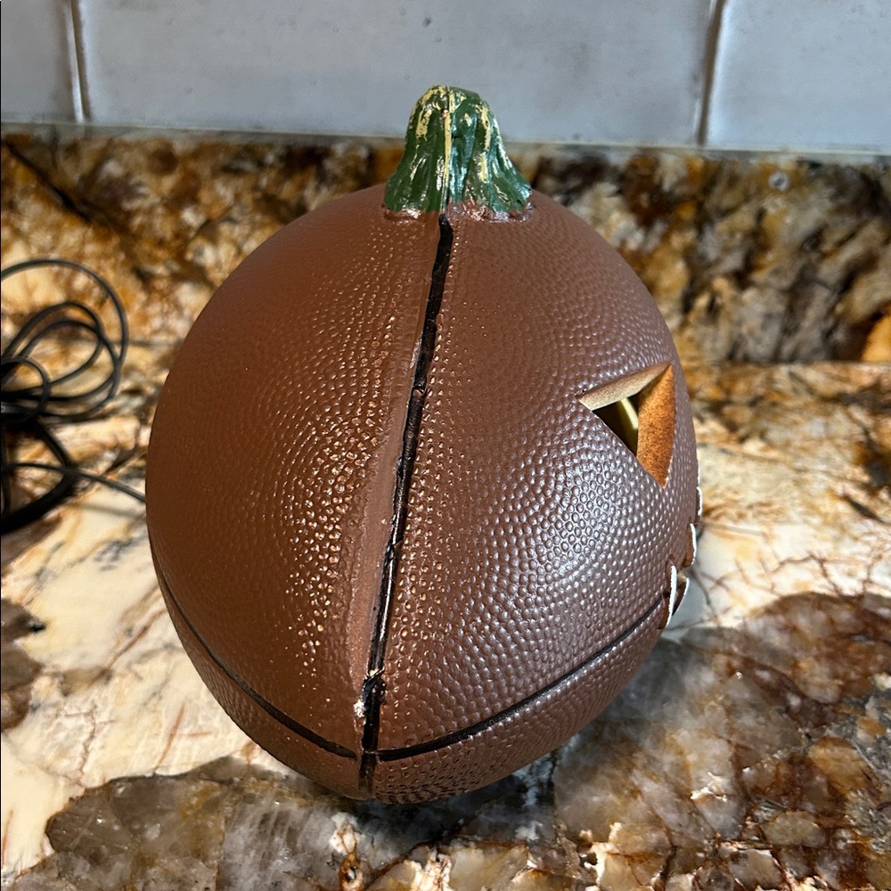 Vintage Football Light Up Jack O Lantern Pumpkin Halloween Blow Mold - Picture 3 of 10